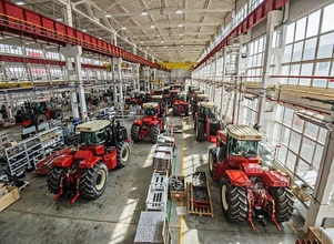 Rosja na potęgę produkuje traktory