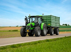 Nowe ciągniki Deutz-Fahr serii 5. Traktor na piątkę? [ZDJĘCIA]