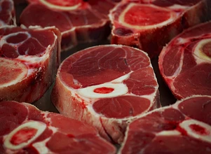 Unijna polityka promocji - organizacje eko atakują hodowców, żądają zakazu promocji mięsa i mleka