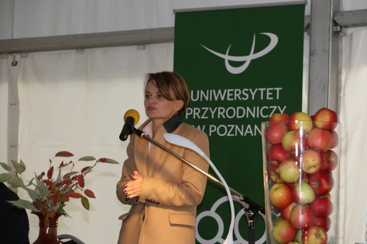 Pani Jadwiga Emilewicz – Minister Przedsiębiorczości i Technologii