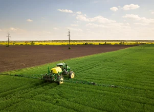 Ile pestycydów kupują europejscy rolnicy?