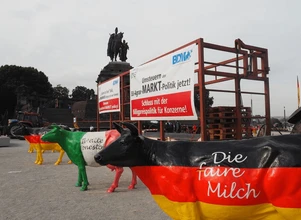 Europejscy hodowcy bydła mlecznego pojawili się w Koblencji w ramach protestu