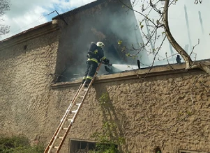 11 zastępów straży gasiło pożar chlewni koło Nysy